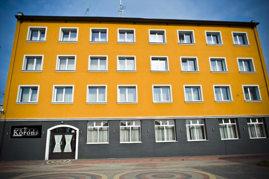 Hotel Korona Łuków Exteriör bild